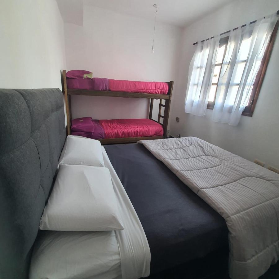 Gueemes Hostel Cordoba Bagian luar foto