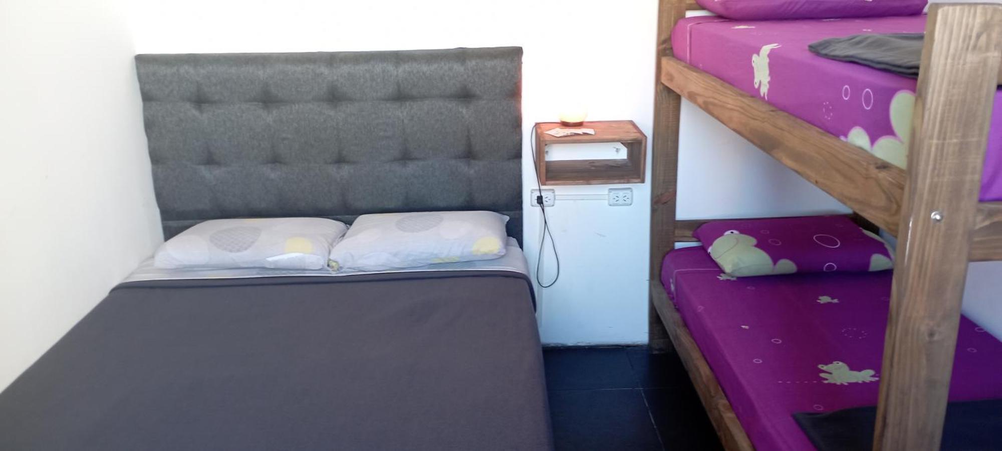 Gueemes Hostel Cordoba Bagian luar foto
