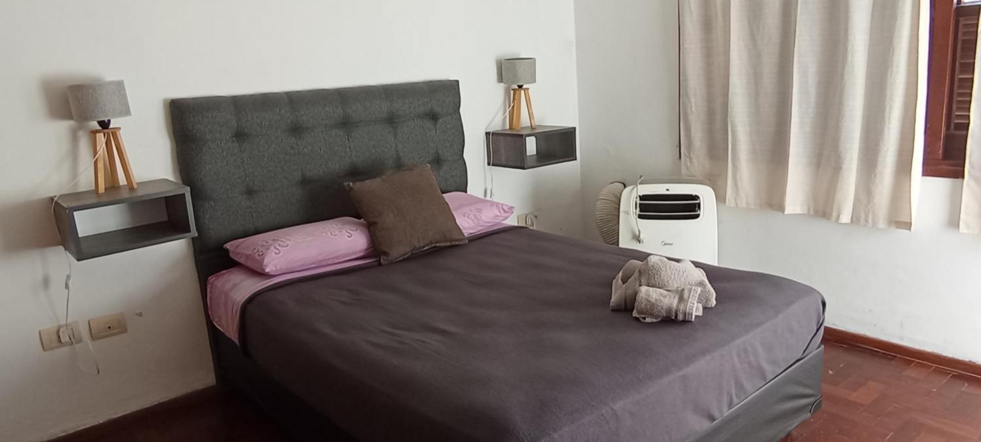 Gueemes Hostel Cordoba Bagian luar foto